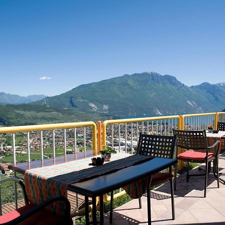 Albergo Deva Riva del Garda Kültér fotó