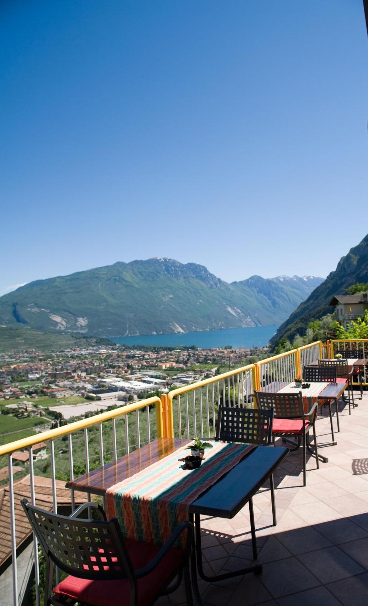Albergo Deva Riva del Garda Kültér fotó