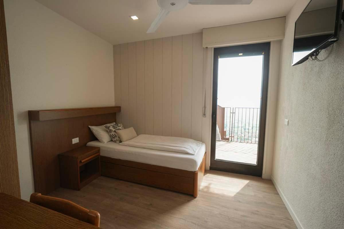 Albergo Deva Riva del Garda Kültér fotó