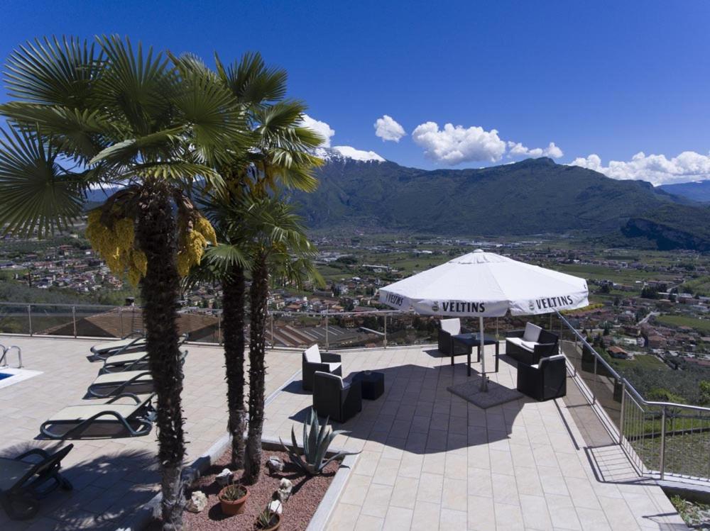 Albergo Deva Riva del Garda Kültér fotó