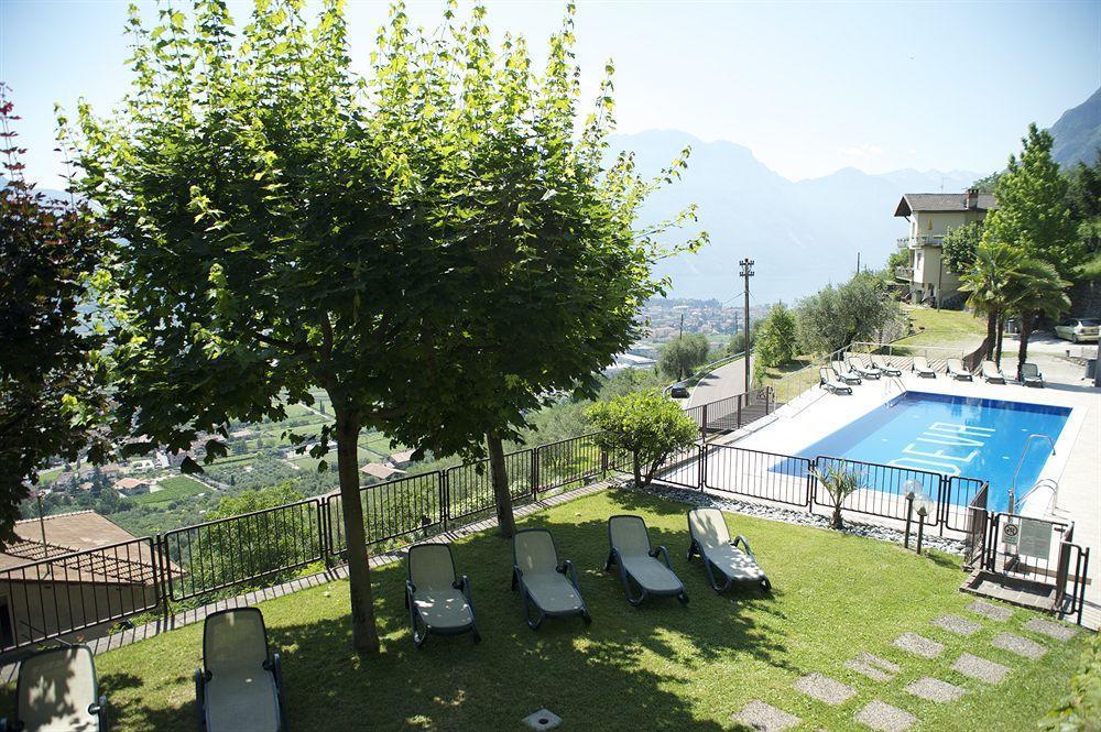 Albergo Deva Riva del Garda Kültér fotó