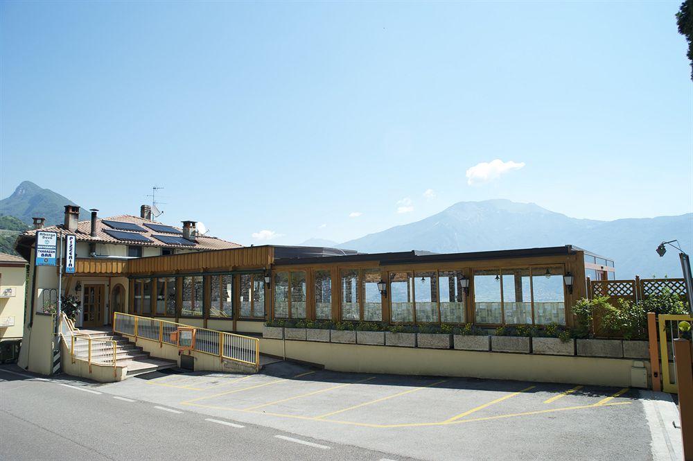 Albergo Deva Riva del Garda Kültér fotó