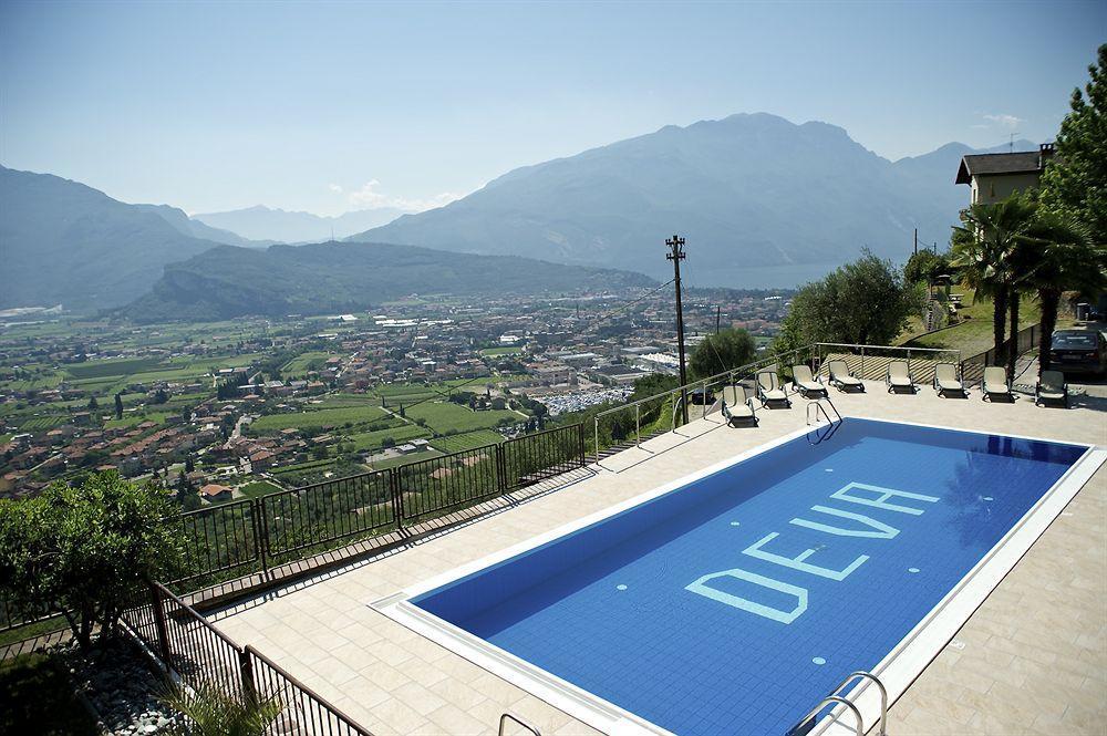 Albergo Deva Riva del Garda Kültér fotó