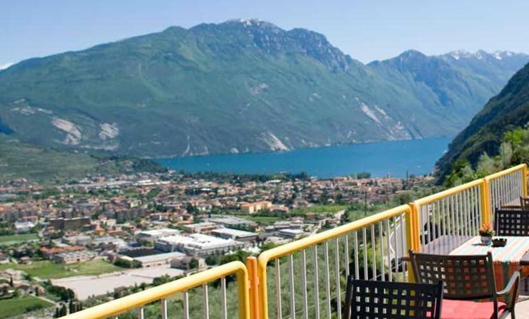 Albergo Deva Riva del Garda Kültér fotó