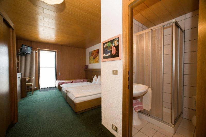 Albergo Deva Riva del Garda Kültér fotó