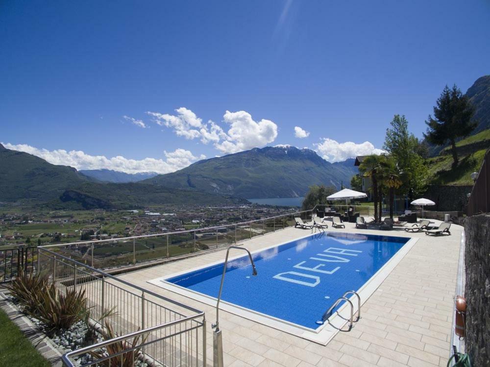 Albergo Deva Riva del Garda Kültér fotó